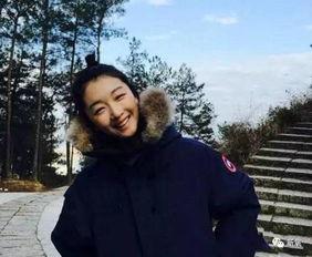 明星黄色棉袄,黄色棉袄演绎冬日时尚魅力