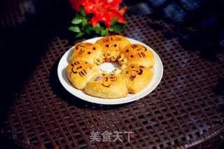 小面包pond泰国明星,闪耀舞台的阳光少年