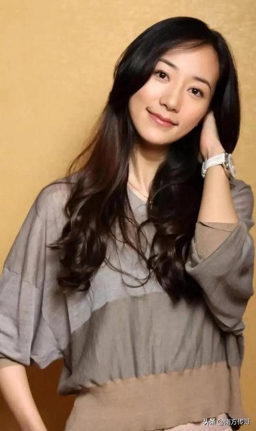 美女明星写真诱惑,揭秘美女明星写真背后的魅力瞬间